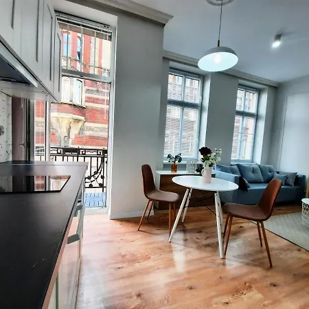 Apartamento Moniuszki Studio 3 With Balcony & Sofa Bed Bytom