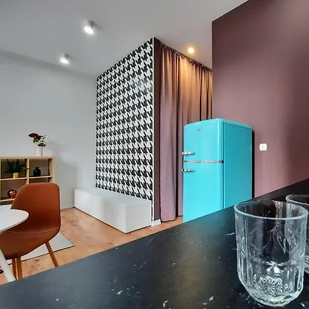 Moniuszki Studio 3 With Balcony & Sofa Bed