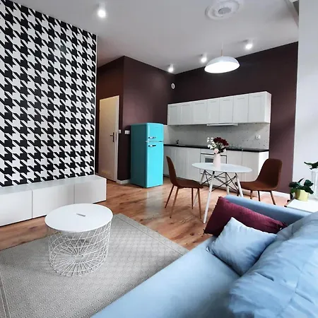 Moniuszki Studio 3 With Balcony & Sofa Bed Apartamento Bytom